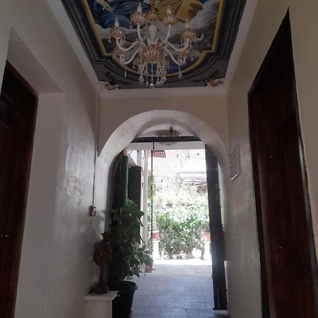Hostal Atlantis Quito Dış mekan fotoğraf