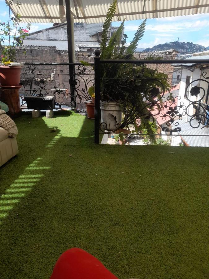 Hostal Atlantis Quito Dış mekan fotoğraf