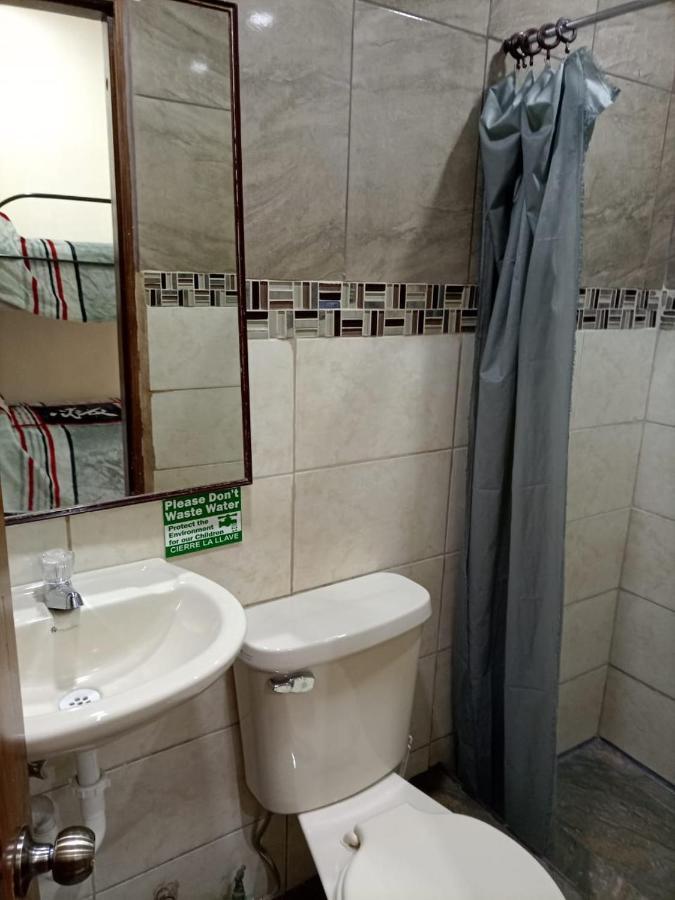 Hostal Atlantis Quito Dış mekan fotoğraf